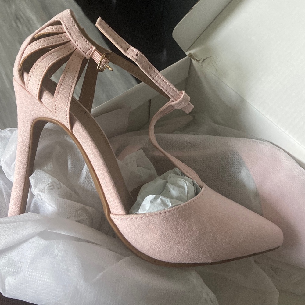 Pink heels